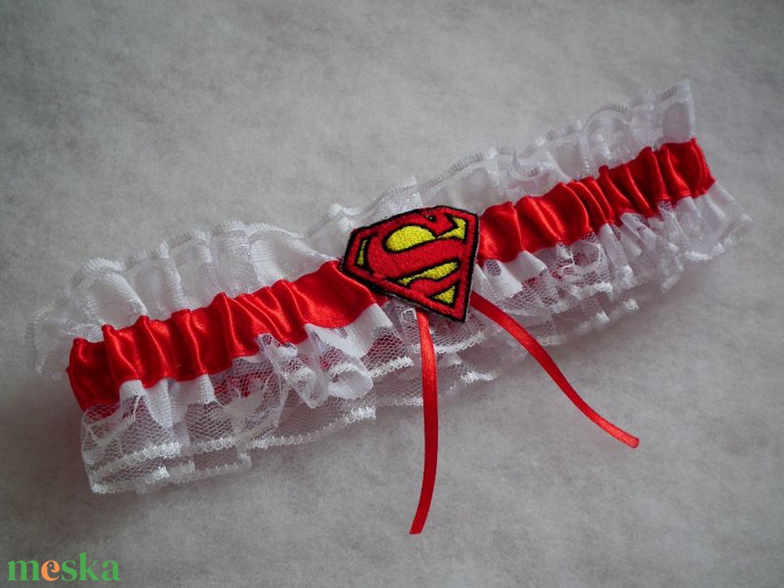 Superman combcsipke, legényfogó - esküvő - kiegészítők - harisnyatartó & valami kék - Meska.hu Superman combcsipke, legényfogó - esküvő - kiegészítők - harisnyatartó & valami kék - Meska.hu