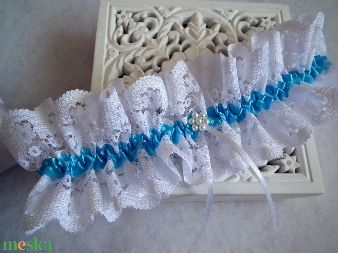Türkiz álom esküvői combcsipke - esküvő - kiegészítők - harisnyatartó & valami kék - Meska.hu