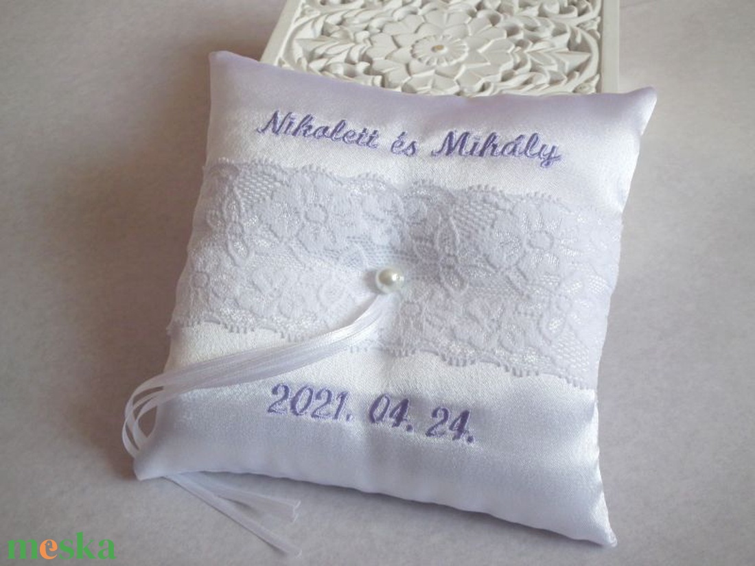Hímzett varázslat gyűrűpárna - esküvő - kiegészítők - gyűrűtartó & gyűrűpárna - Meska.hu