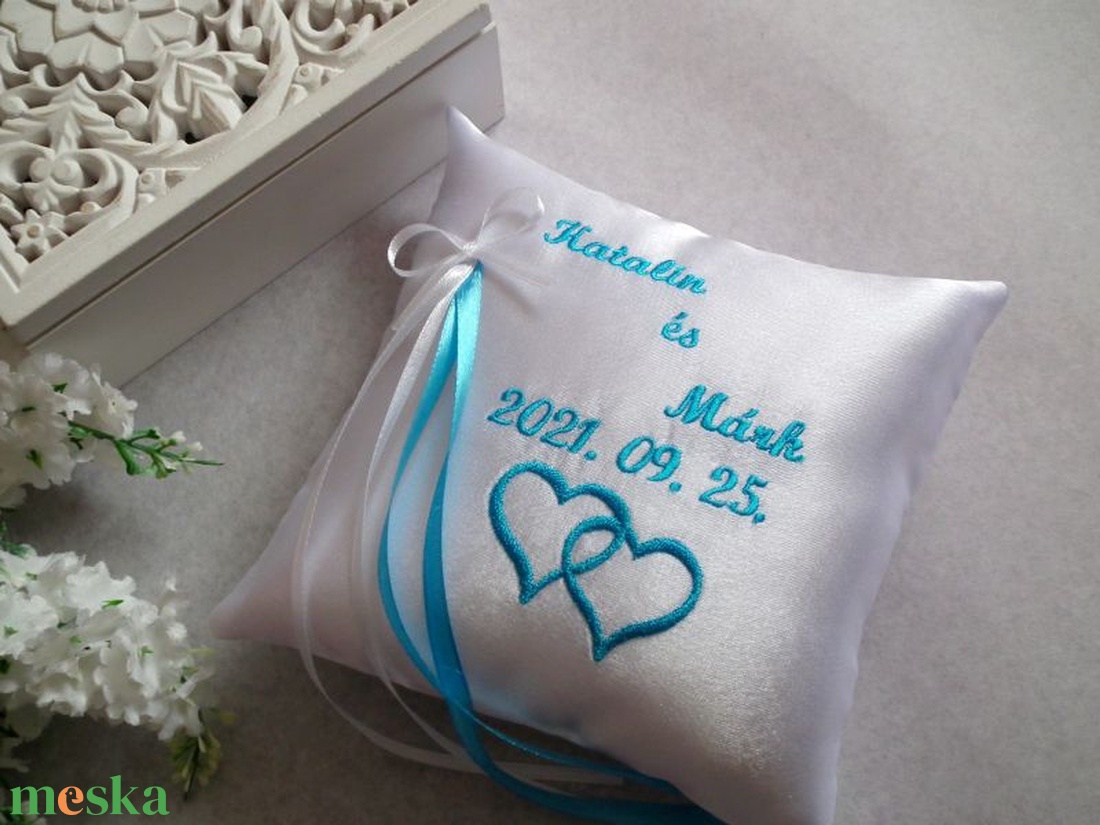 Hímzett gyűrűpárna - 16x16cm - esküvő - kiegészítők - gyűrűtartó & gyűrűpárna - Meska.hu