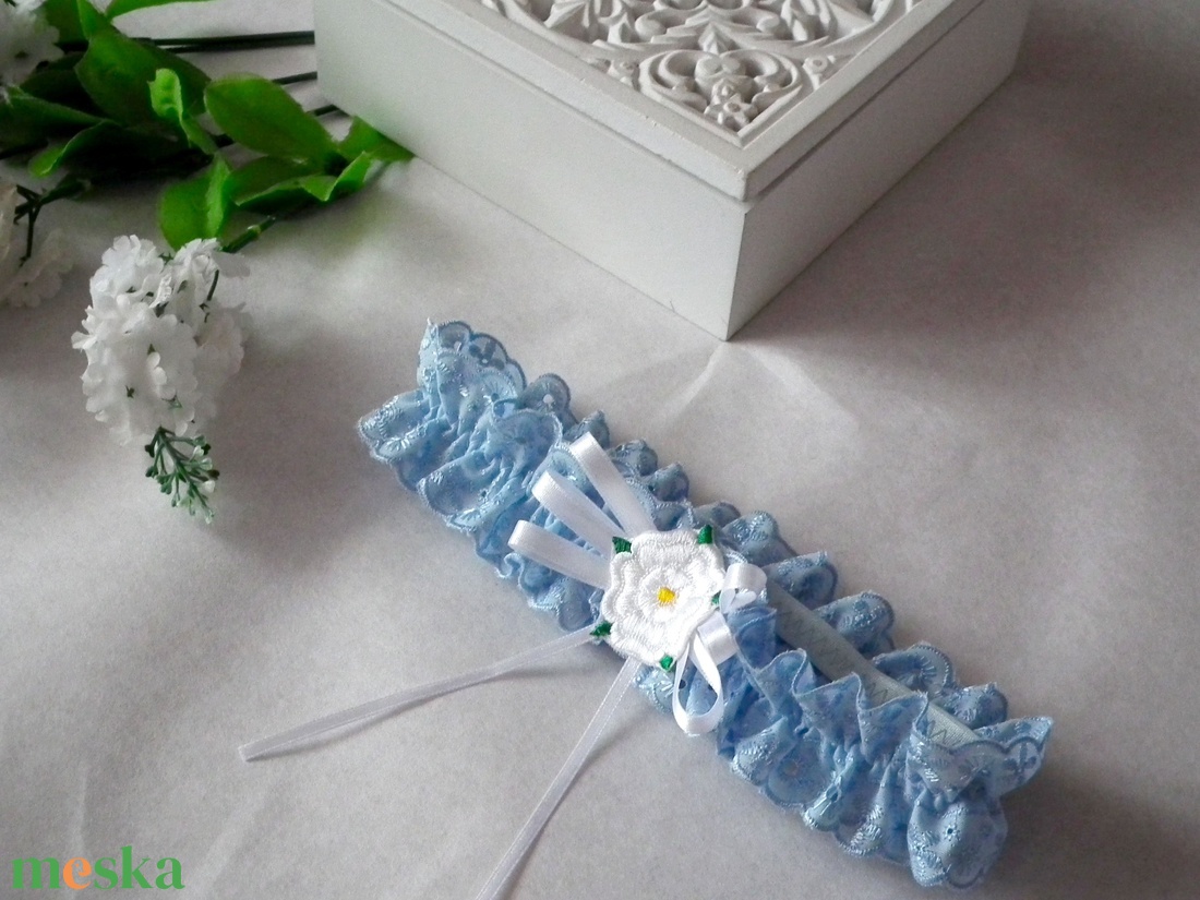 Virágos mámor esküvői combcsipke - esküvő - kiegészítők - harisnyatartó & valami kék - Meska.hu