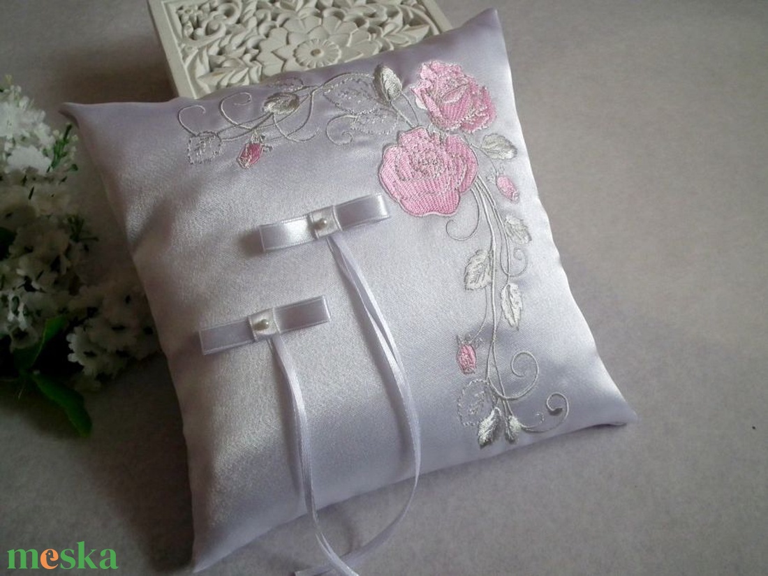 Lizi esküvői gyűrűpárna - szürke, rózsaszín - esküvő - kiegészítők - gyűrűtartó & gyűrűpárna - Meska.hu