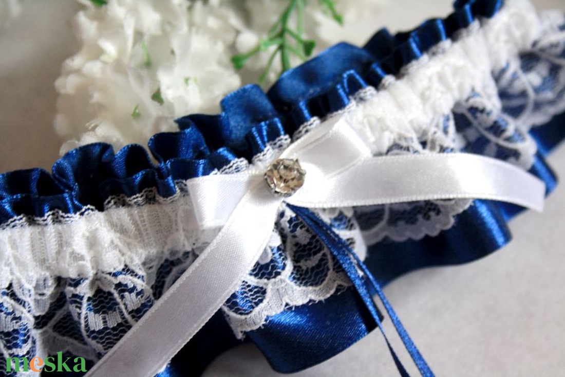 Szerelem esküvői combcsipke - esküvő - kiegészítők - harisnyatartó & valami kék - Meska.hu