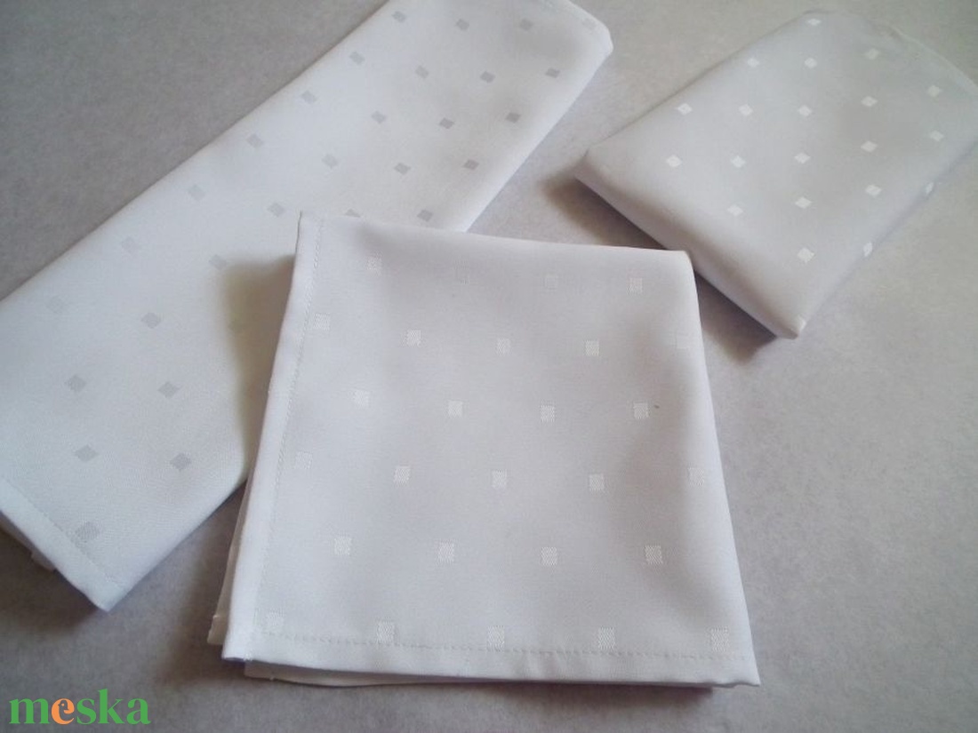 Damaszt textil szalvéta - 1 darab - esküvő - kiegészítők - gyűrűtartó & gyűrűpárna - Meska.hu