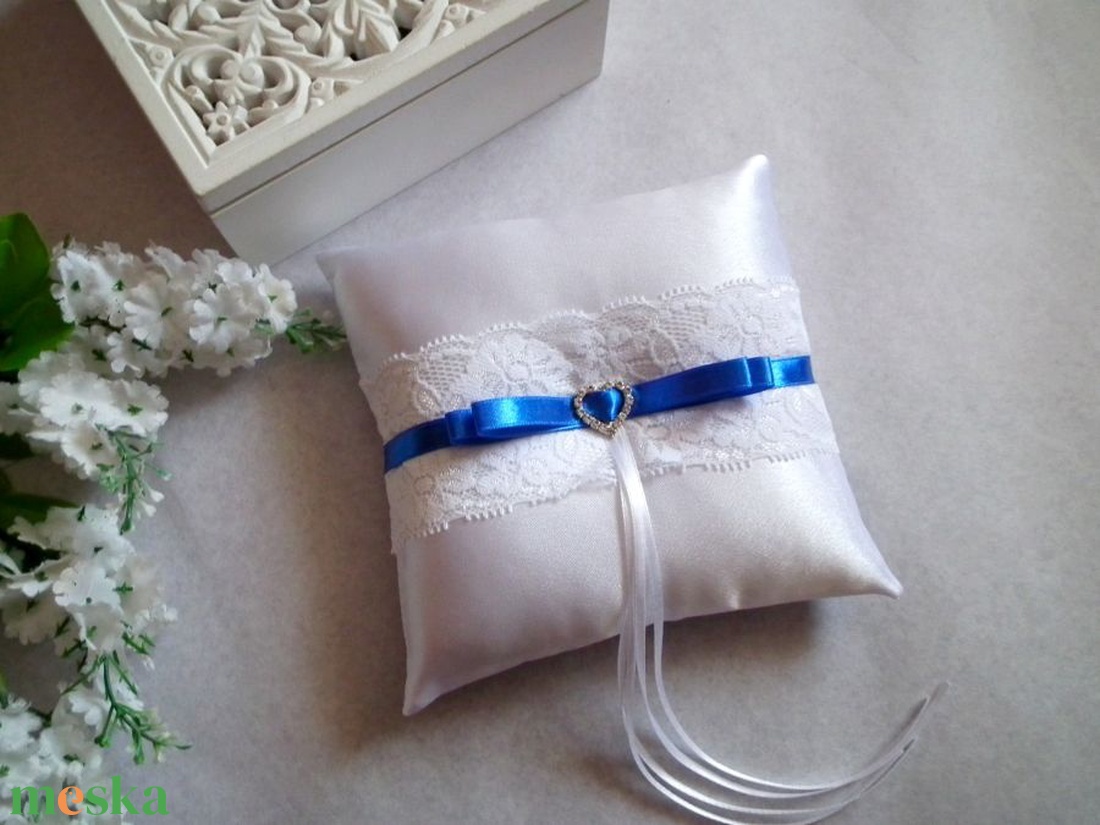 Dupla masnis illúzió gyűrűpárna -királykék - esküvő - kiegészítők - gyűrűtartó & gyűrűpárna - Meska.hu