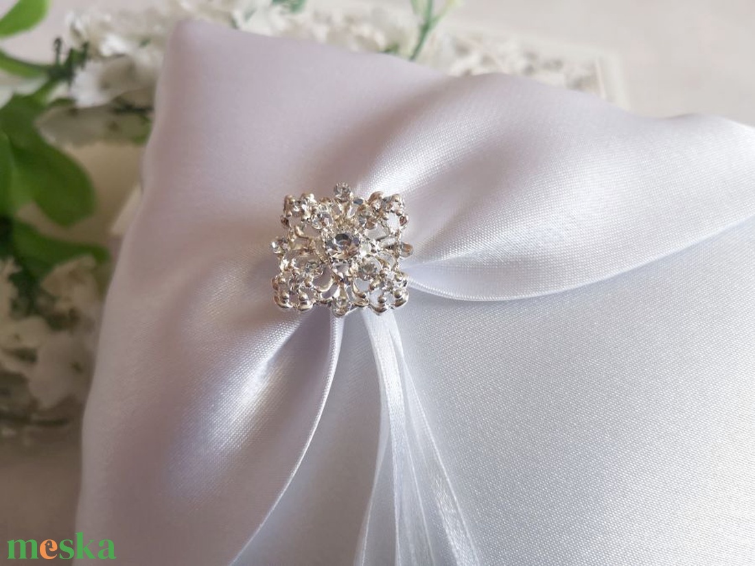 Finom elegancia esküvői gyűrűpárna - esküvő - kiegészítők - gyűrűtartó & gyűrűpárna - Meska.hu