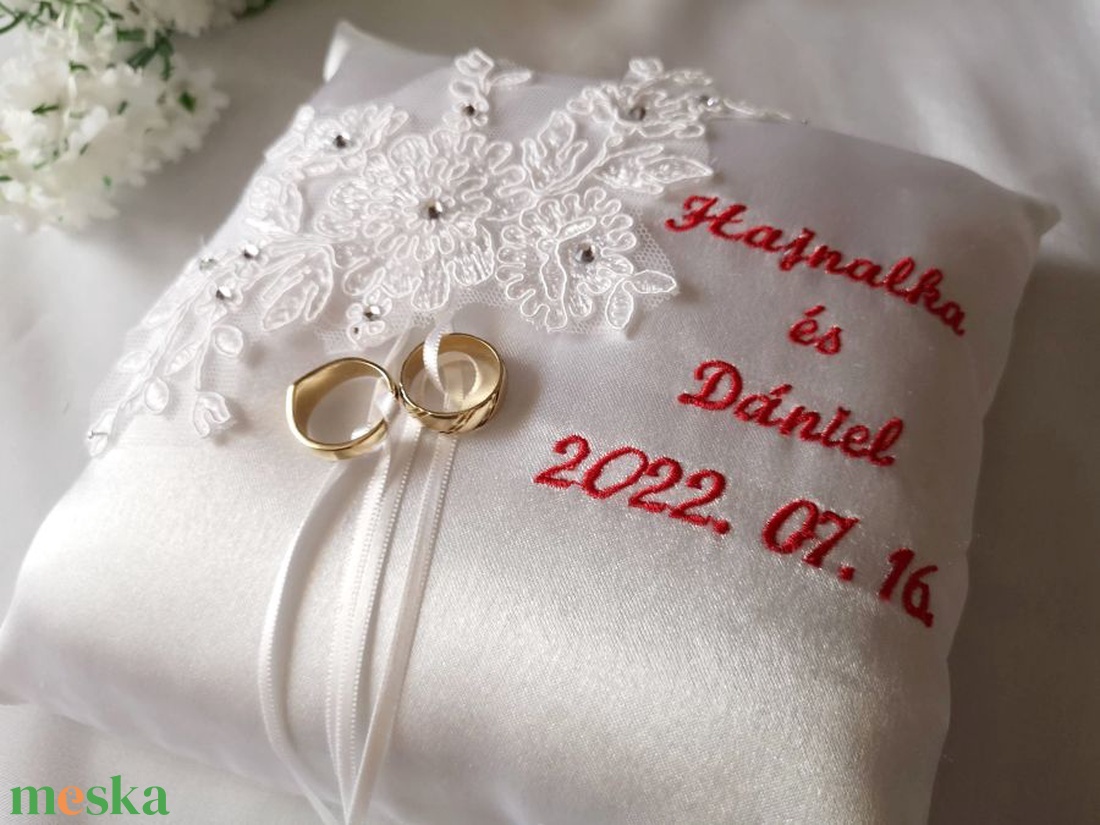 Csipkeálom hímzett gyűrűpárna - esküvő - kiegészítők - gyűrűtartó & gyűrűpárna - Meska.hu Csipkeálom hímzett gyűrűpárna - esküvő - kiegészítők - gyűrűtartó & gyűrűpárna - Meska.hu