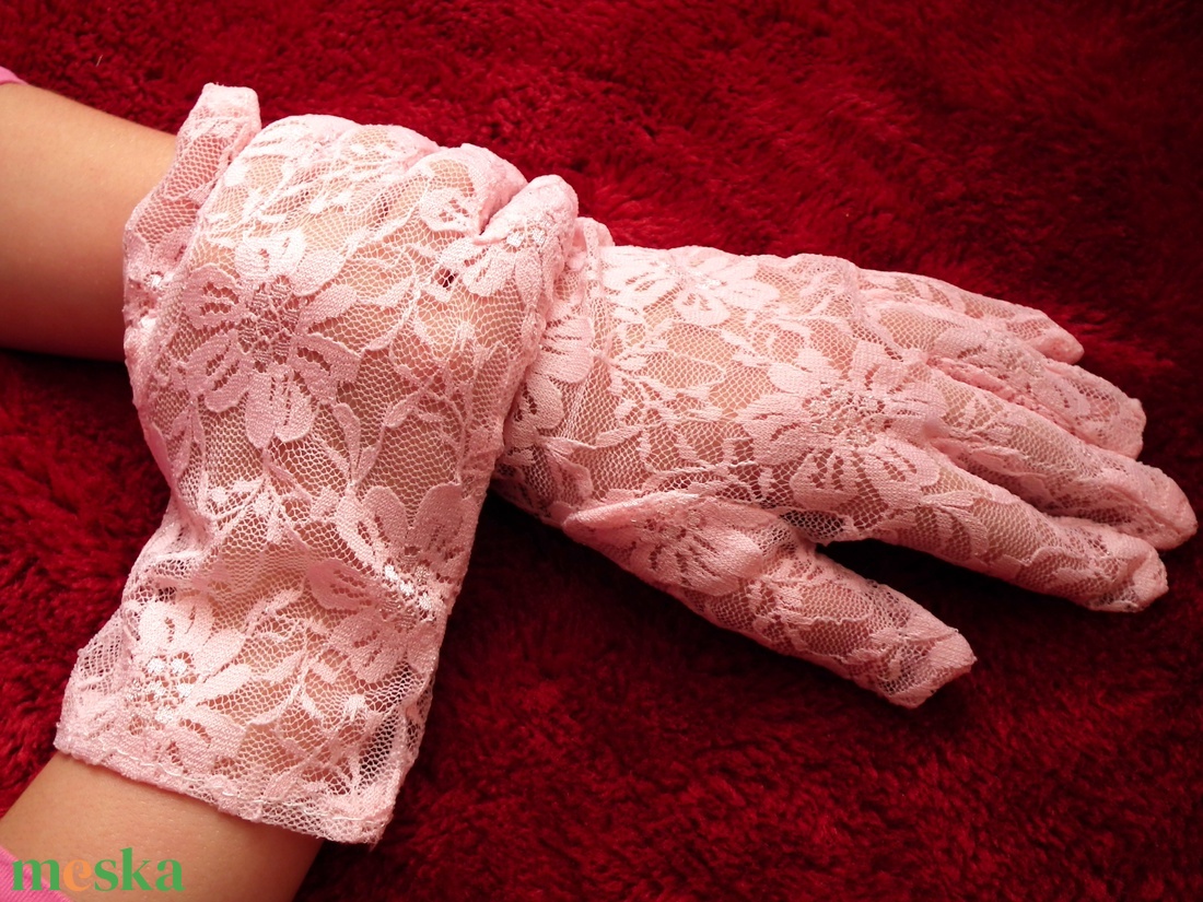 Kislány csipke kesztyű - rövid, rózsaszín - ruha & divat - sál, sapka, kendő - kesztyű - Meska.hu
