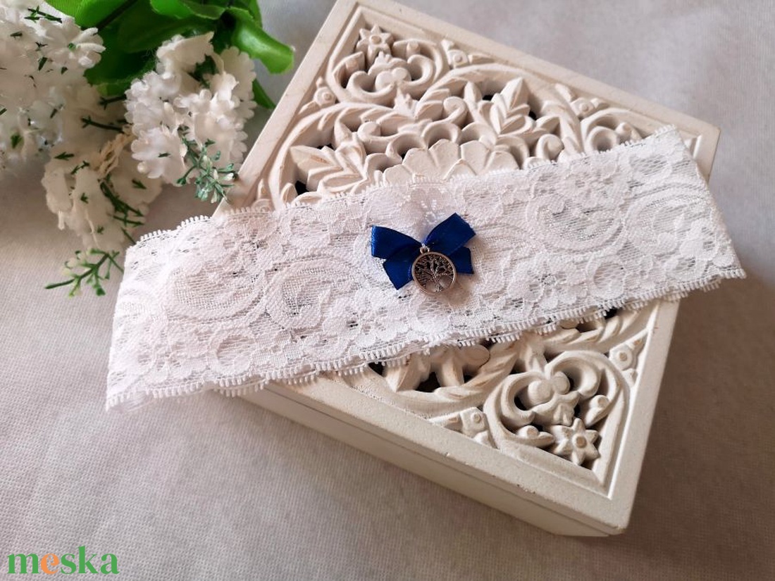 Életfa esküvői combcsipke - esküvő - kiegészítők - harisnyatartó & valami kék - Meska.hu