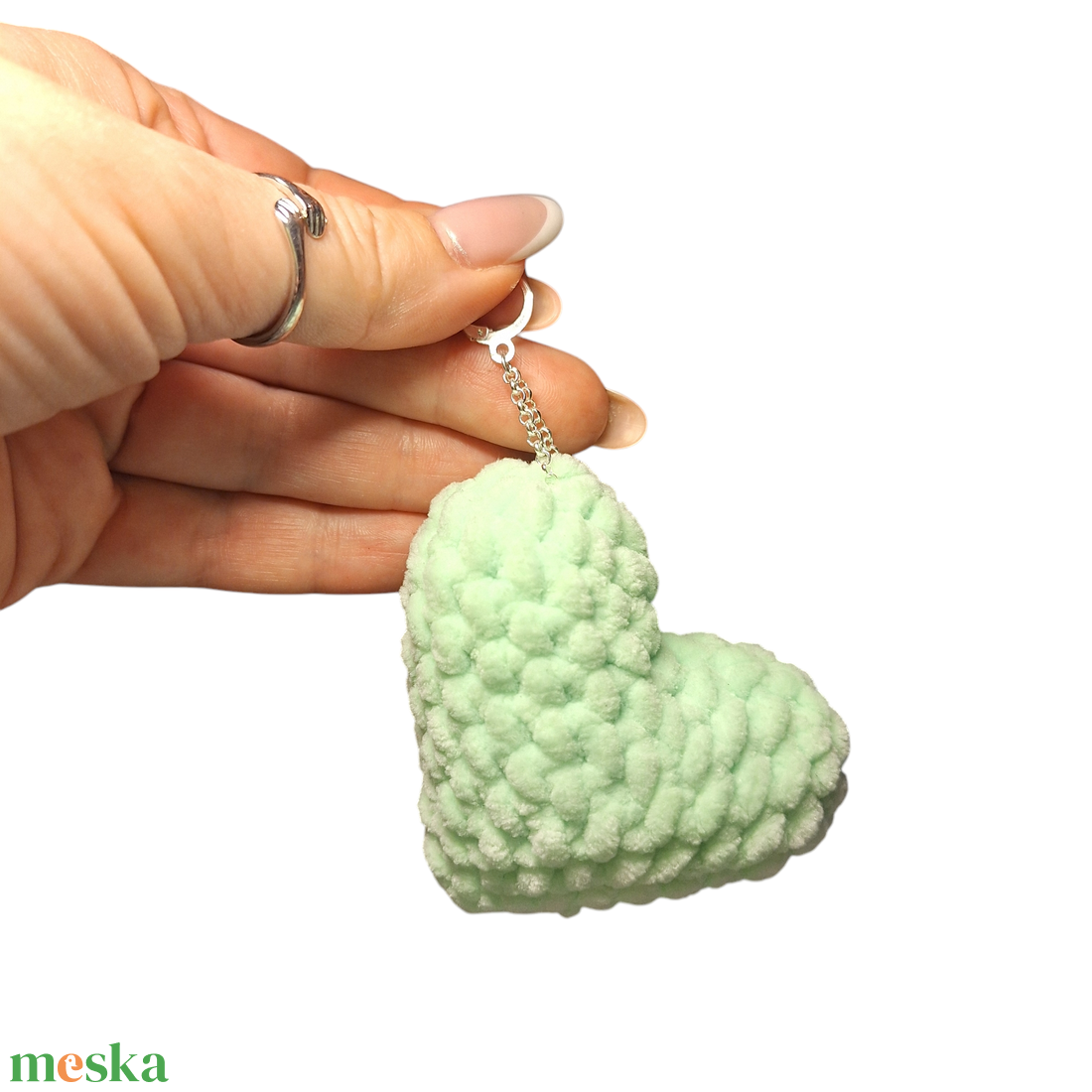 Amigurumi szíves fityegő - táska & tok - kulcstartó & táskadísz - táskadísz - Meska.hu Amigurumi szíves fityegő - táska & tok - kulcstartó & táskadísz - táskadísz - Meska.hu