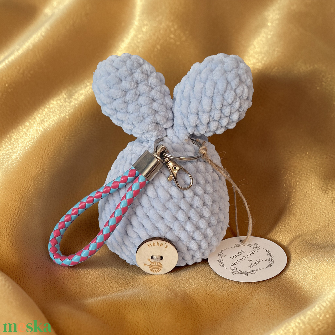 Horgolt amigurumi nyuszi, halvány kék - táska & tok - kulcstartó & táskadísz - kulcstartó - Meska.hu