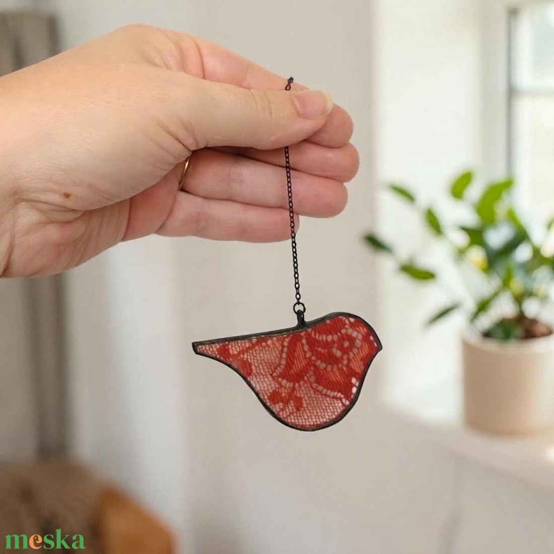 Üveg csipke madár függődísz - Terrakotta színben - otthon & életmód - dekoráció - fali és függő dekoráció - függődísz - Meska.hu