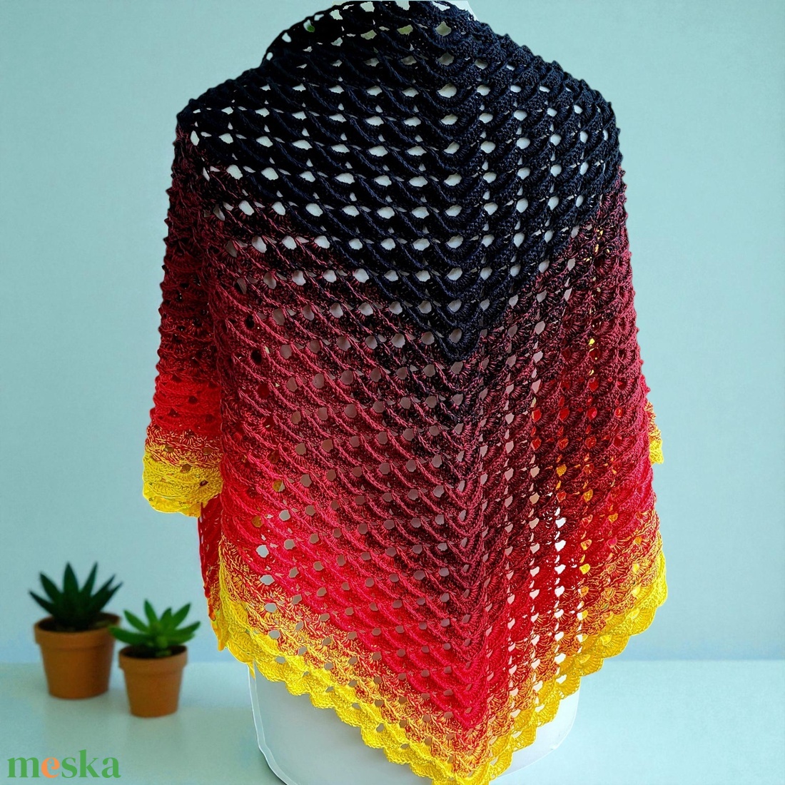 Horgolt kendő - ruha & divat - sál, sapka, kendő - vállkendő - Meska.hu