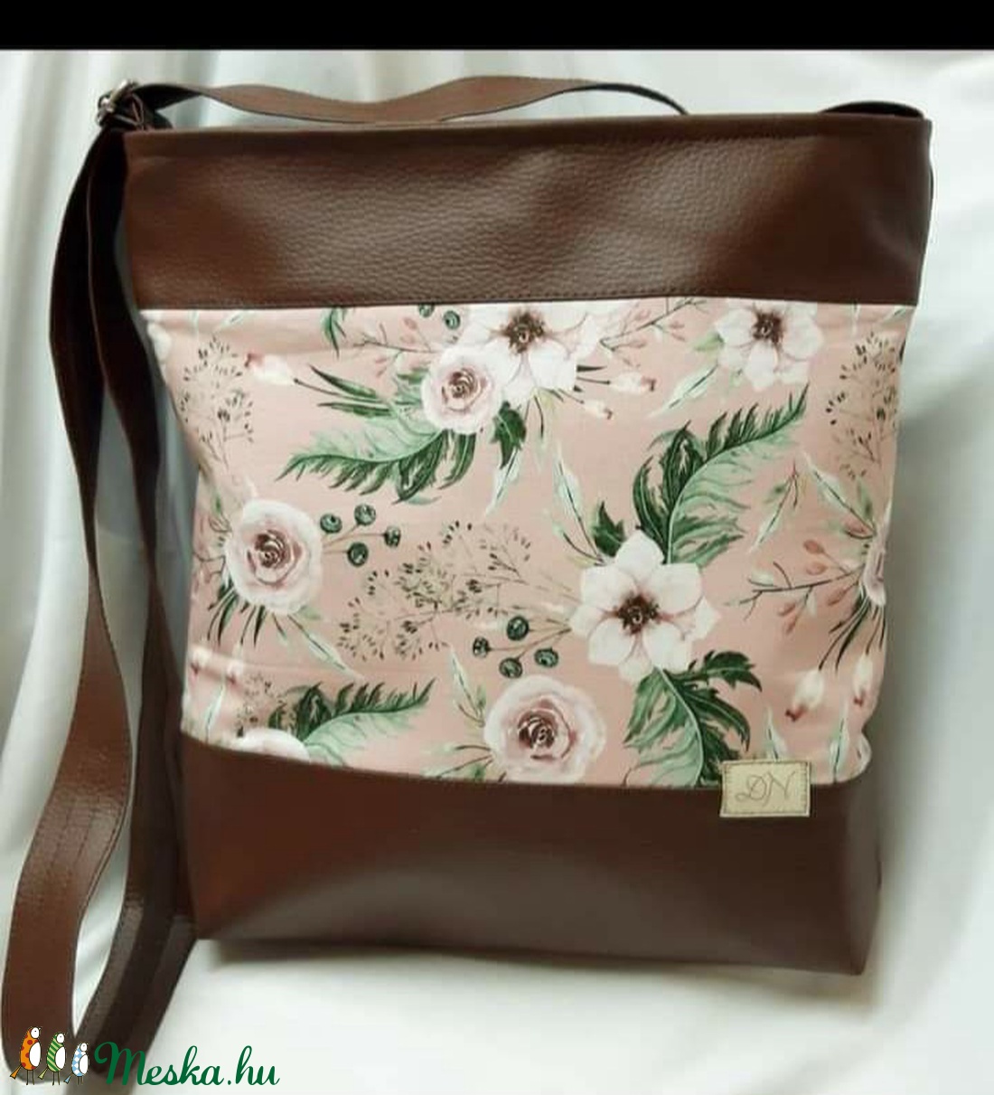 Textilbőr oldaltáska - táska & tok - kézitáska & válltáska - vállon átvethető táska - Meska.hu