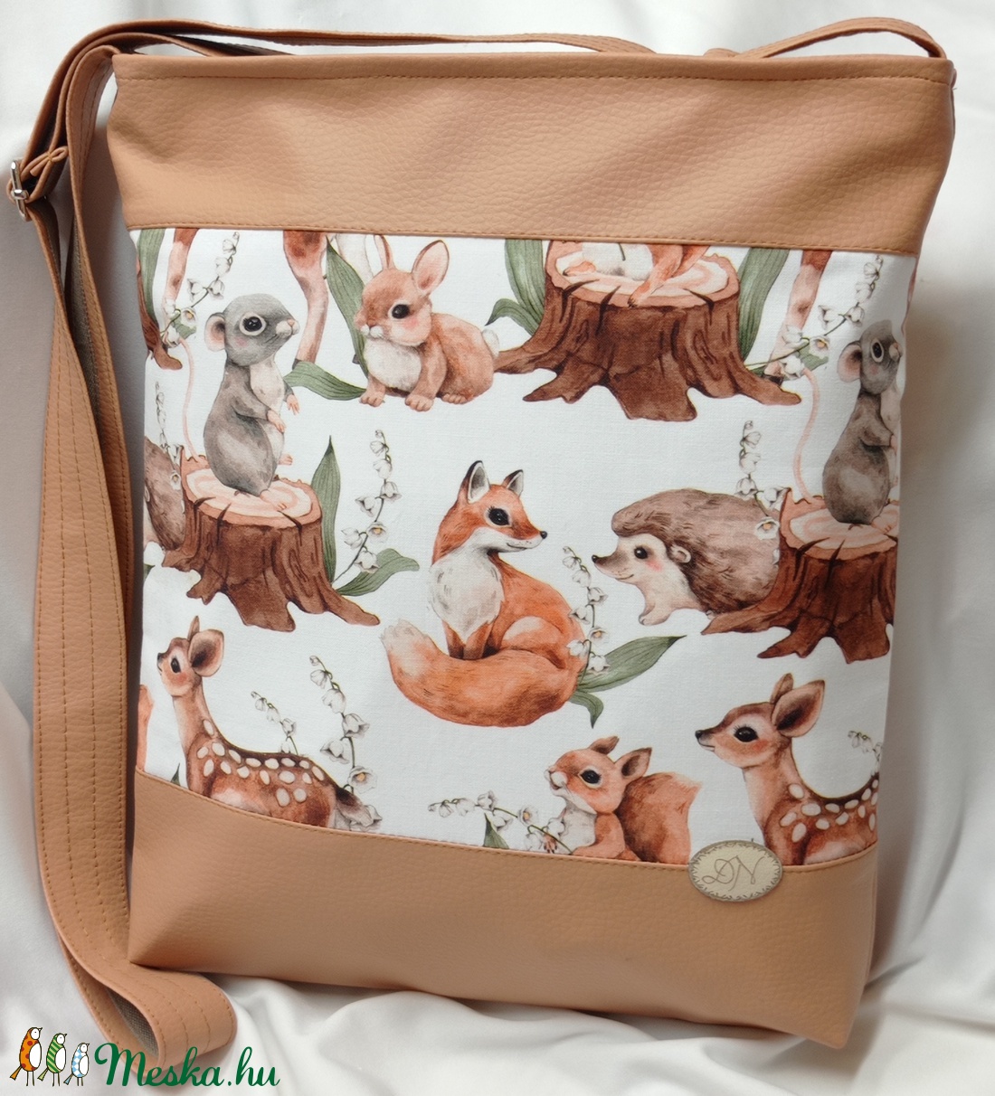 Textilbőr oldaltáska - táska & tok - kézitáska & válltáska - vállon átvethető táska - Meska.hu