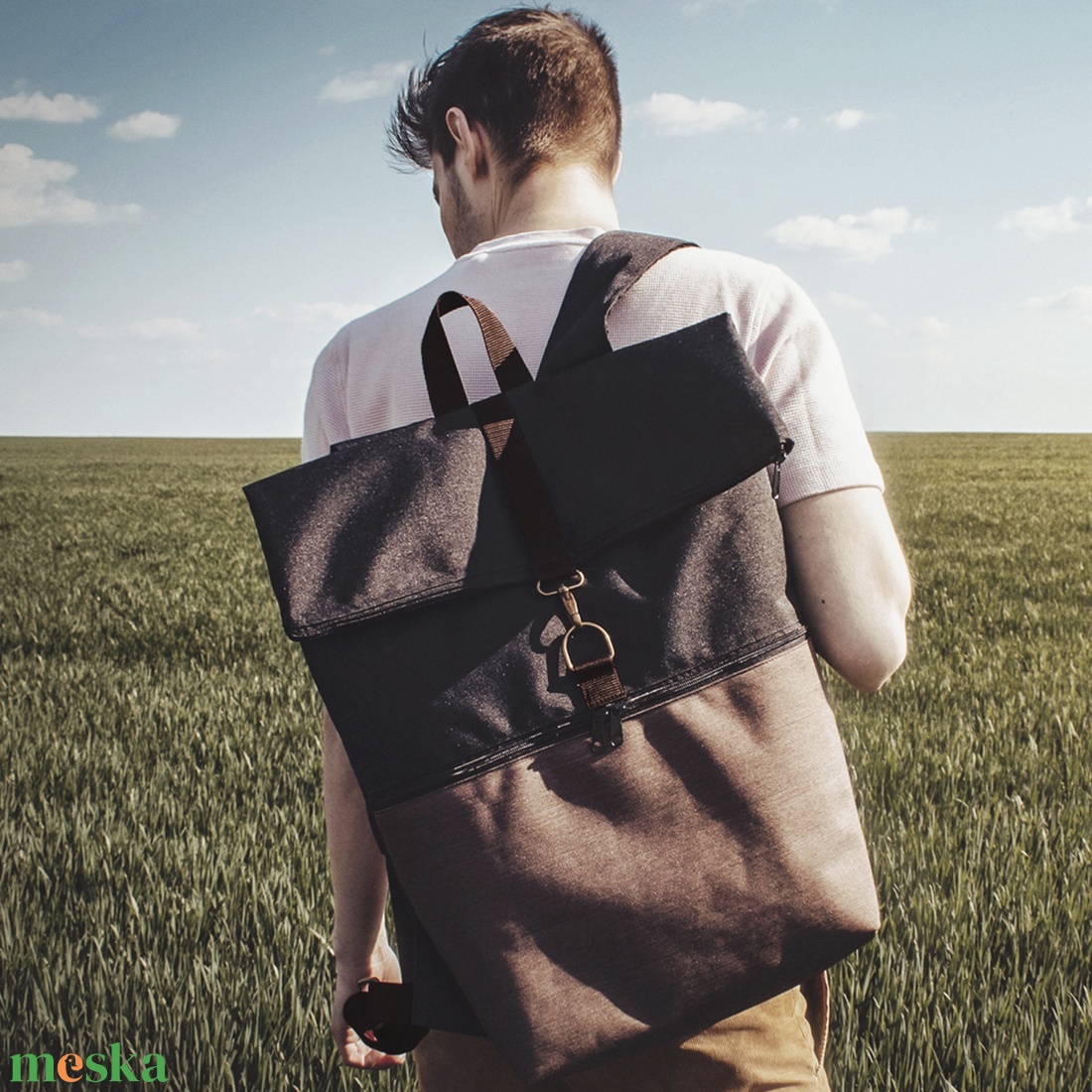 BASIC víz- és kopásálló nagy barna és fekete roll top hátizsák - táska & tok - hátizsák - roll top hátizsák - Meska.hu