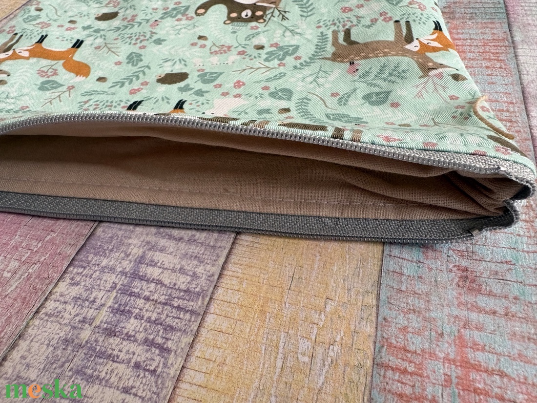 Állatka mintás neszesszer/tolltartó - táska & tok - neszesszer - Meska.hu