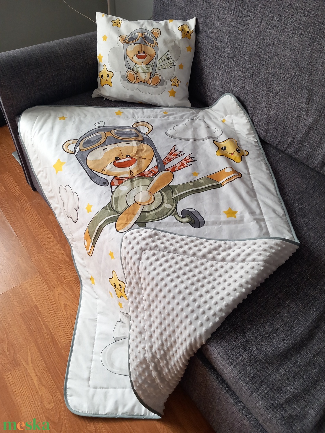 Ovis bölcsis takaró - otthon & életmód - babaszoba, gyerekszoba - babatakaró, gyerek pléd - Meska.hu Ovis bölcsis takaró - otthon & életmód - babaszoba, gyerekszoba - babatakaró, gyerek pléd - Meska.hu