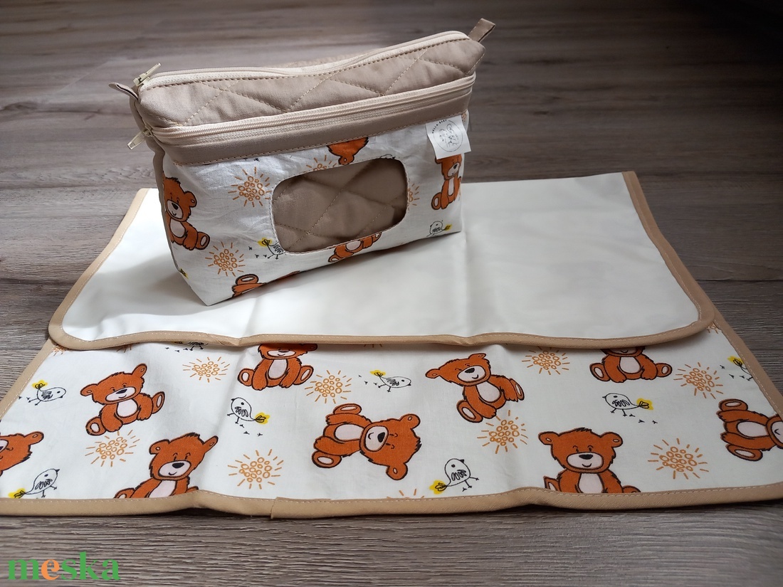 Pelenkázó szett (neszesszer +alátét) - baba - mama - pelenkázó, babafürdető kellékek - pelenkázó szett - Meska.hu