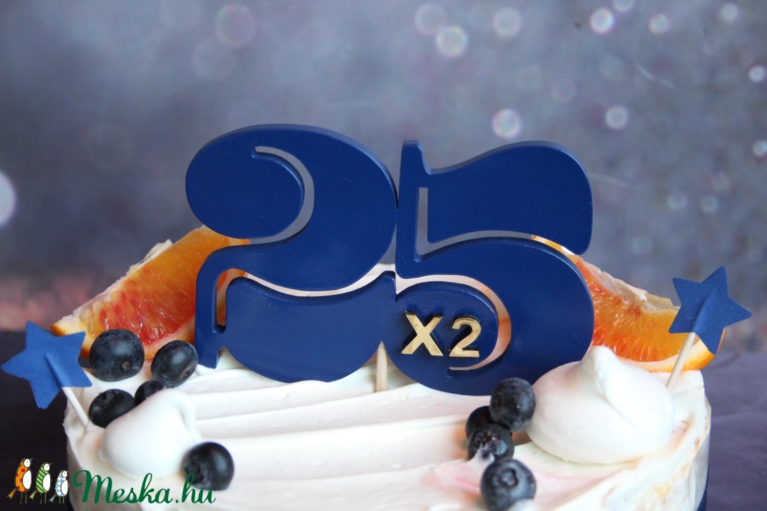 Örökifjú tortadísz / hűtőmágnes, Számolós 25 X 2 születésnapi humoros tortadísz Tortadekoráció Születésnapi tortadísz - otthon & életmód - konyhafelszerelés, tálalás - Meska.hu