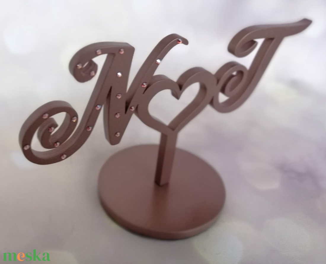 Esküvői tortadísz/csúcsdísz Swarovski kristállyal Monogrammos menyasszonyi torta Esküvői dekoráció tortára - esküvő - dekoráció - sütidísz - Meska.hu Esküvői tortadísz/csúcsdísz Swarovski kristállyal Monogrammos menyasszonyi torta Esküvői dekoráció tortára - esküvő - dekoráció - sütidísz - Meska.hu