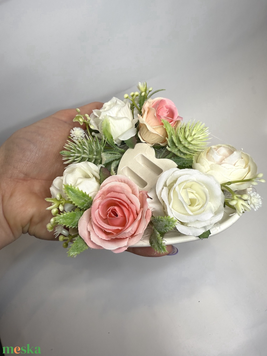 Szív apró rózsás esküvői gyűrűtartó - esküvő - kiegészítők - gyűrűtartó & gyűrűpárna - Meska.hu