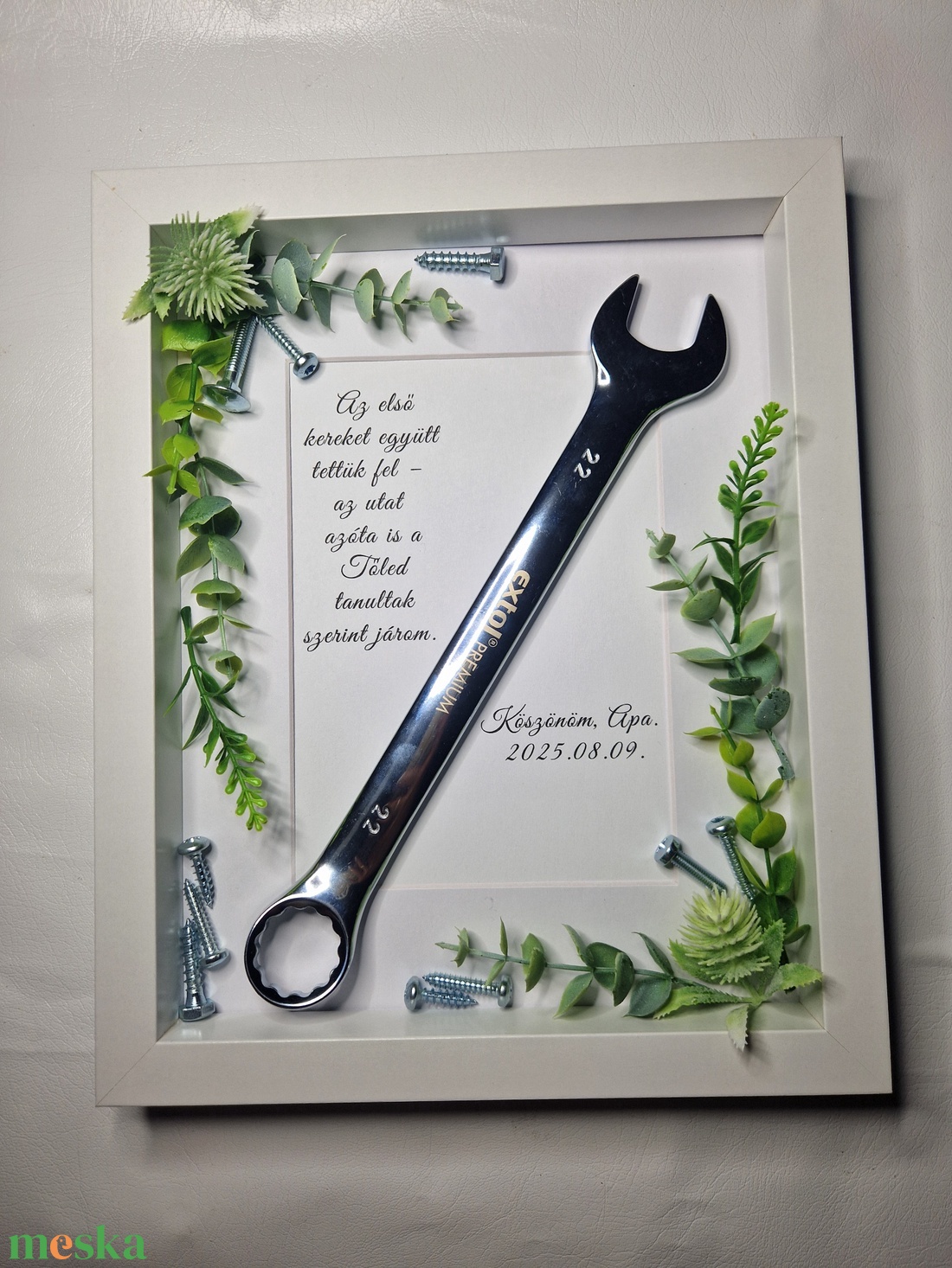 Greenery esküvői, szülőköszöntő box szerszámmal - esküvő - emlék & ajándék - szülőköszöntő ajándék - Meska.hu Greenery esküvői, szülőköszöntő box szerszámmal - esküvő - emlék & ajándék - szülőköszöntő ajándék - Meska.hu