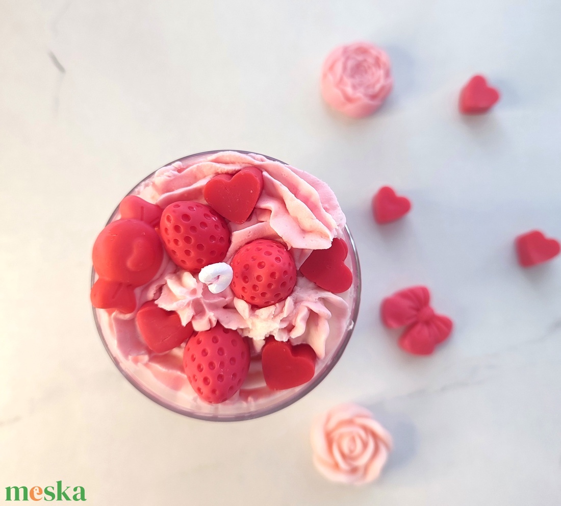 Eper shake - otthon & életmód - gyertya, illat, aroma - gyertya - Meska.hu