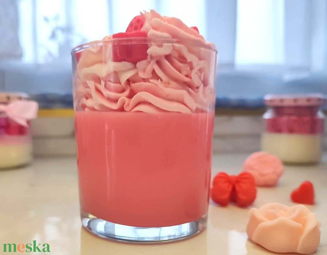 Eper shake - otthon & életmód - gyertya, illat, aroma - gyertya - Meska.hu