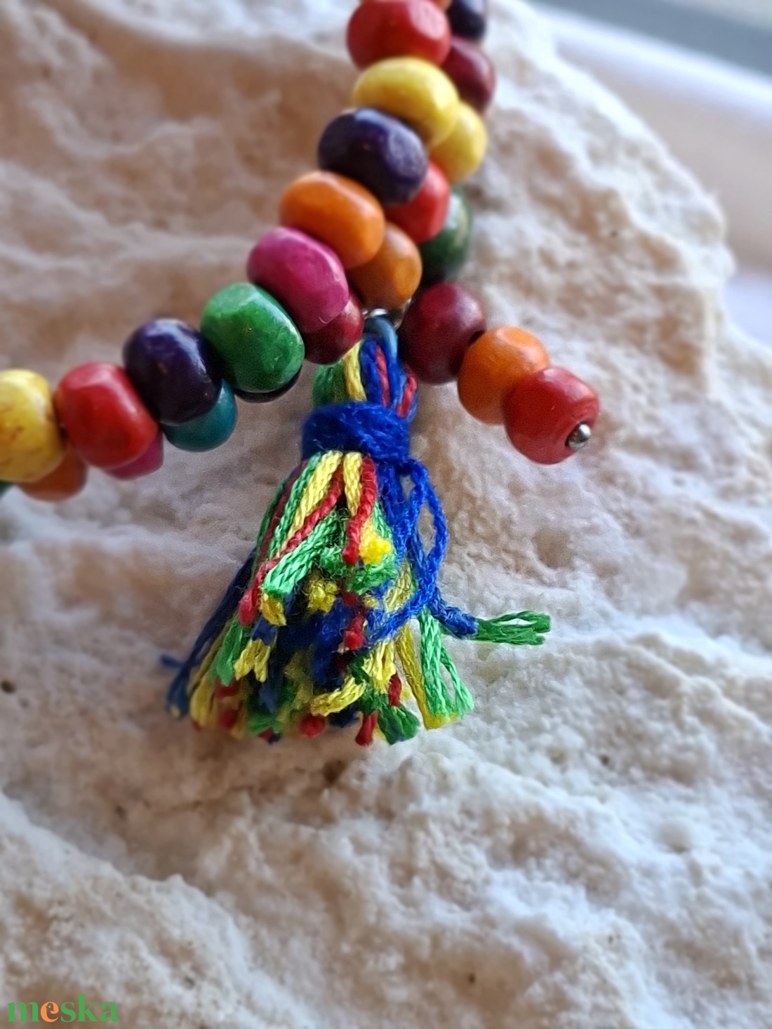 108 szemes tekercselt karkötő � színes boho fókuszékszer - ékszer - karkötő - memóriadrótos karkötő - Meska.hu