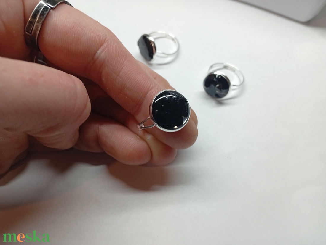 Obszidián gyűrű  - ékszer - gyűrű - üveglencsés gyűrű - Meska.hu