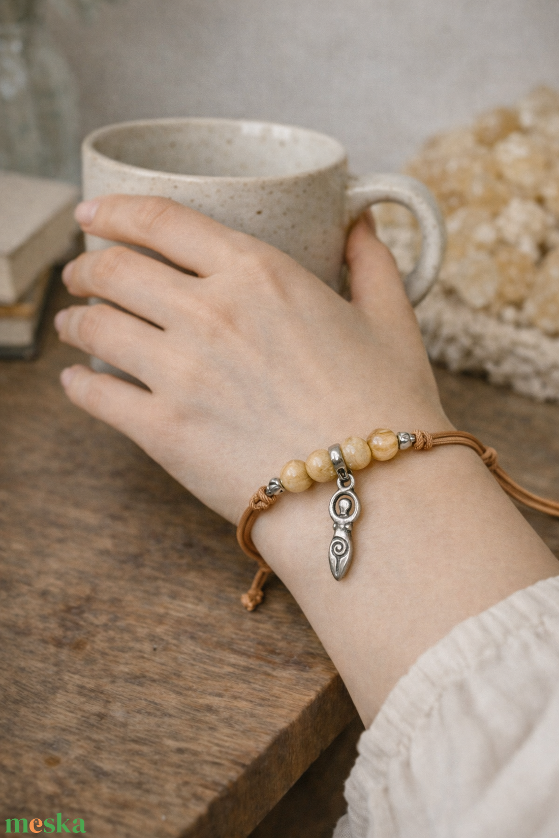 Ásványos karkötő medállal  - ékszer - karkötő - ásványkarkötő - Meska.hu