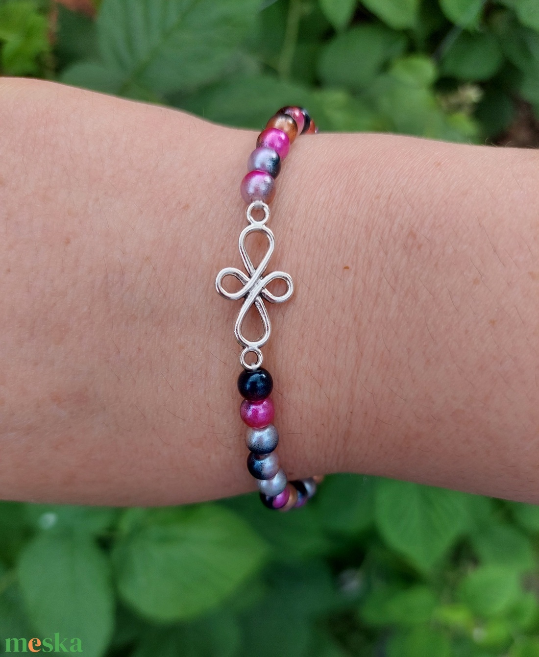 Minimalista charm karkötő - ékszer - karkötő - gyöngyös karkötő - Meska.hu