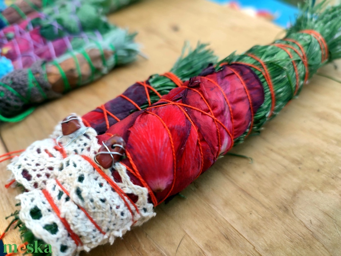 Belső hang - gyógynövény füstölő szett - otthon & életmód - dekoráció - spiritualitás - füstölő és füstölőtartó - Meska.hu