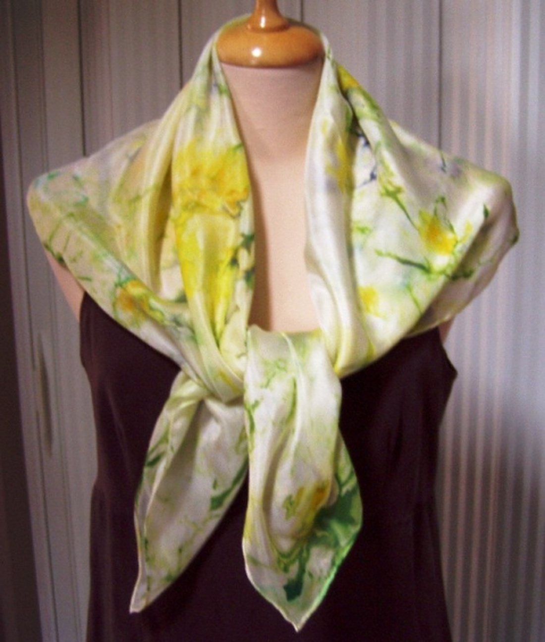 Tavaszi rét hernyóselyem kendő -  - Meska.hu