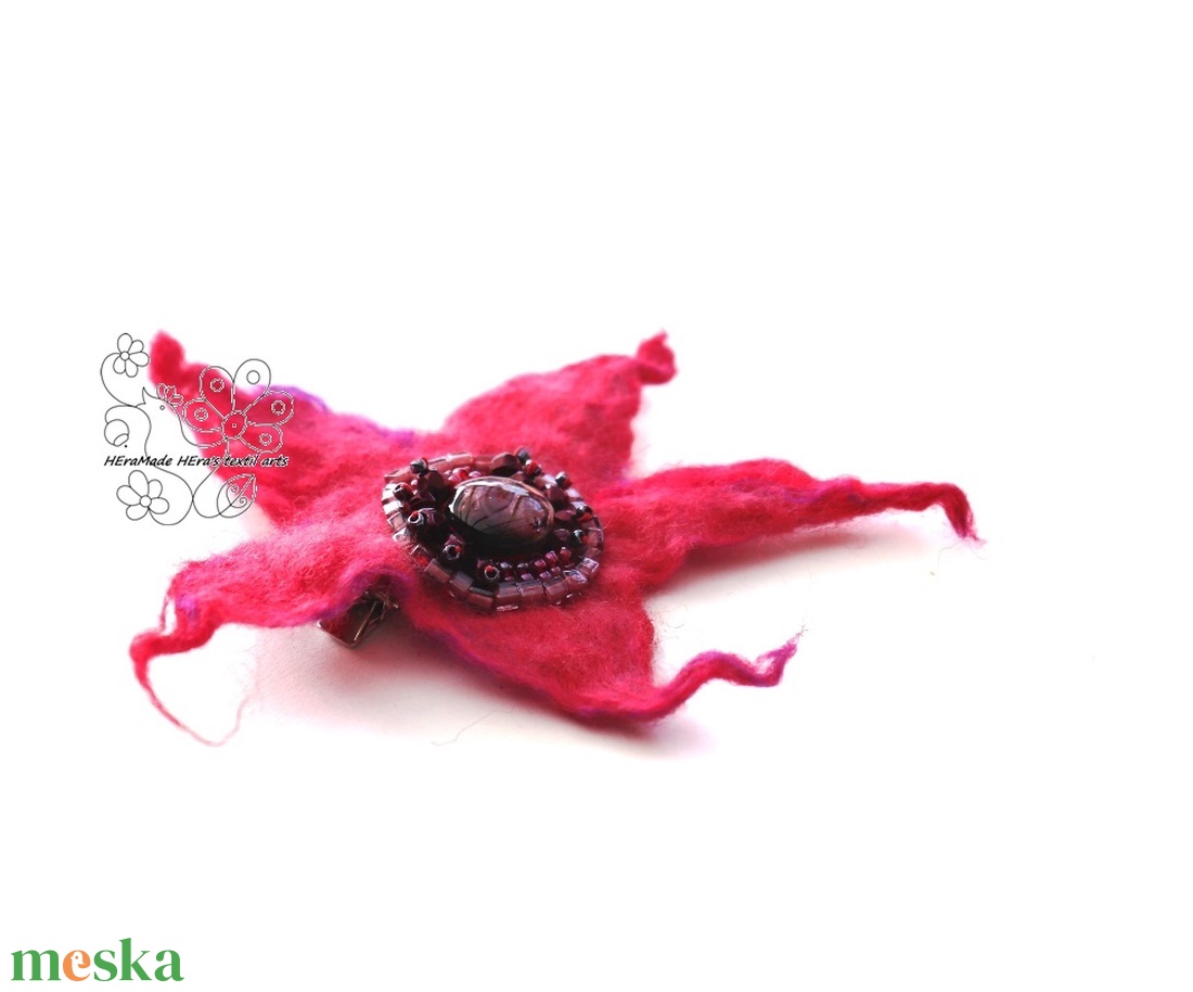 Pink nemez kitűző óriás bross hajékszer - ékszer - kitűző és bross - kitűző - Meska.hu Pink nemez kitűző óriás bross hajékszer - ékszer - kitűző és bross - kitűző - Meska.hu
