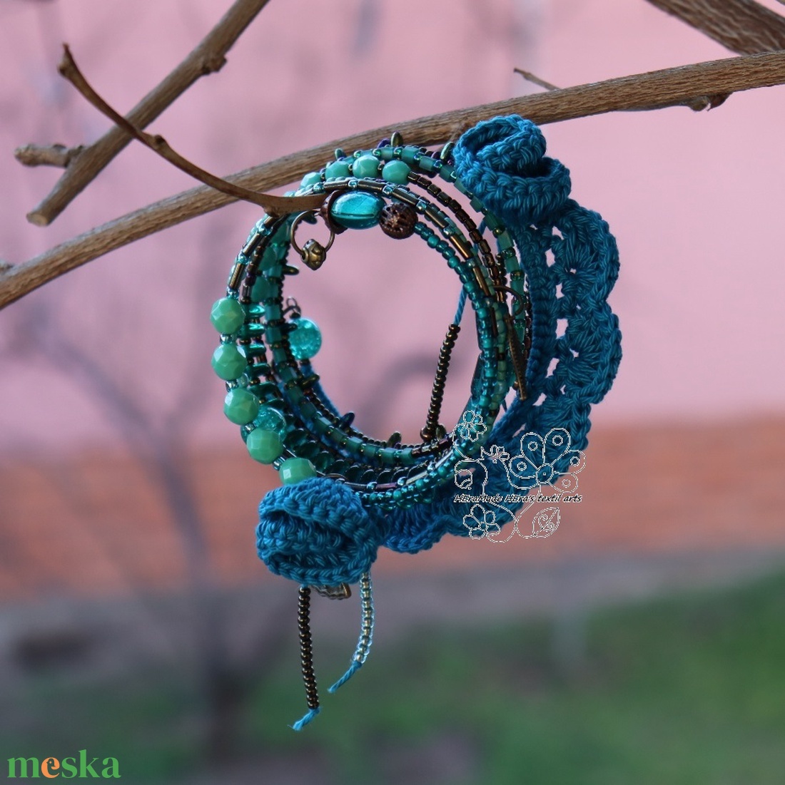 Sötét türkiz bohém textil gyöngy rojtos karkötő - ékszer - karkötő - gyöngyös karkötő - Meska.hu Sötét türkiz bohém textil gyöngy rojtos karkötő - ékszer - karkötő - gyöngyös karkötő - Meska.hu