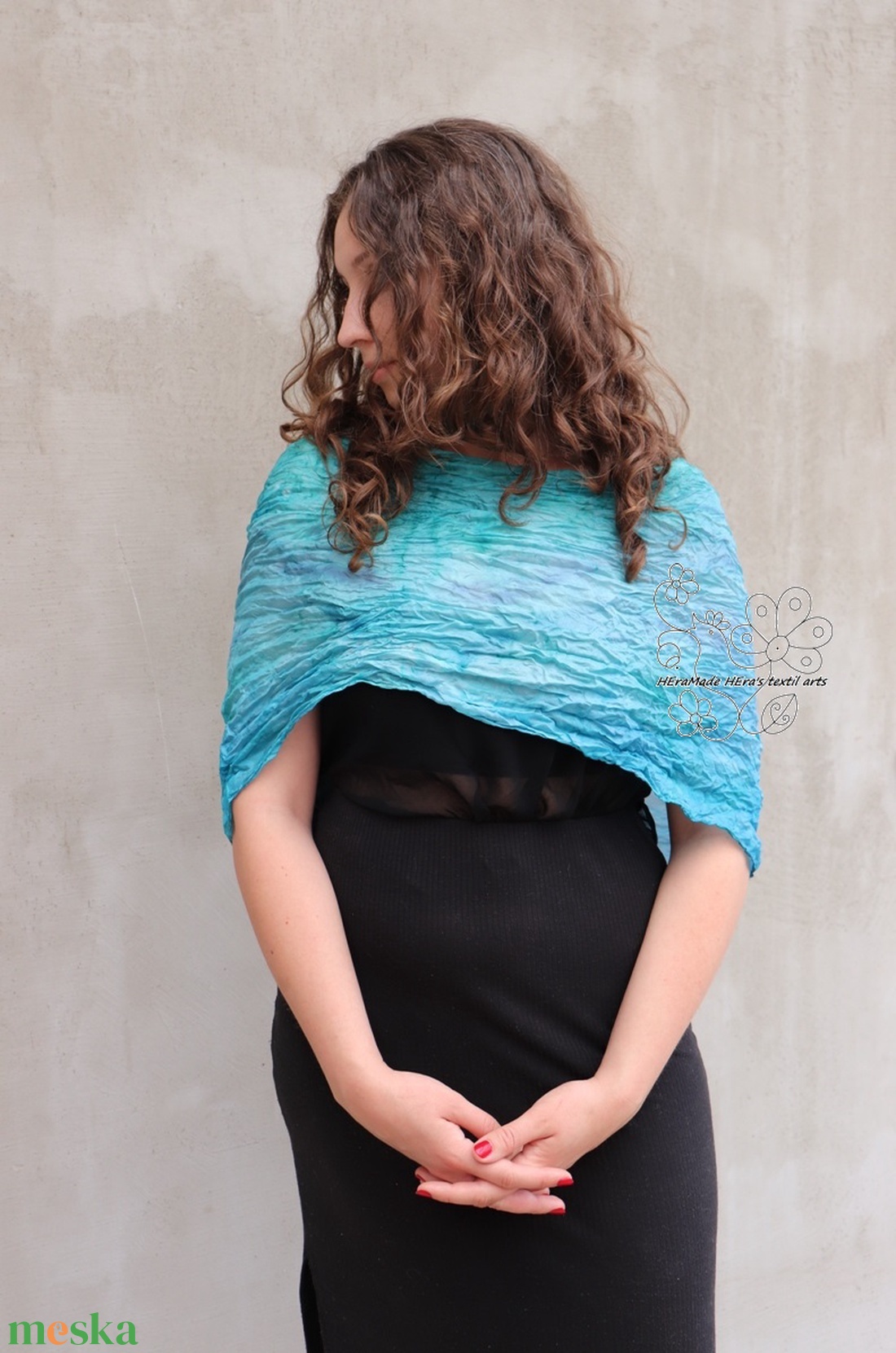 Türkiz möbiusz sál, ombre ráncos gyűrt hernyóselyem sál, kepp - ruha & divat - sál, sapka, kendő - vállkendő - Meska.hu