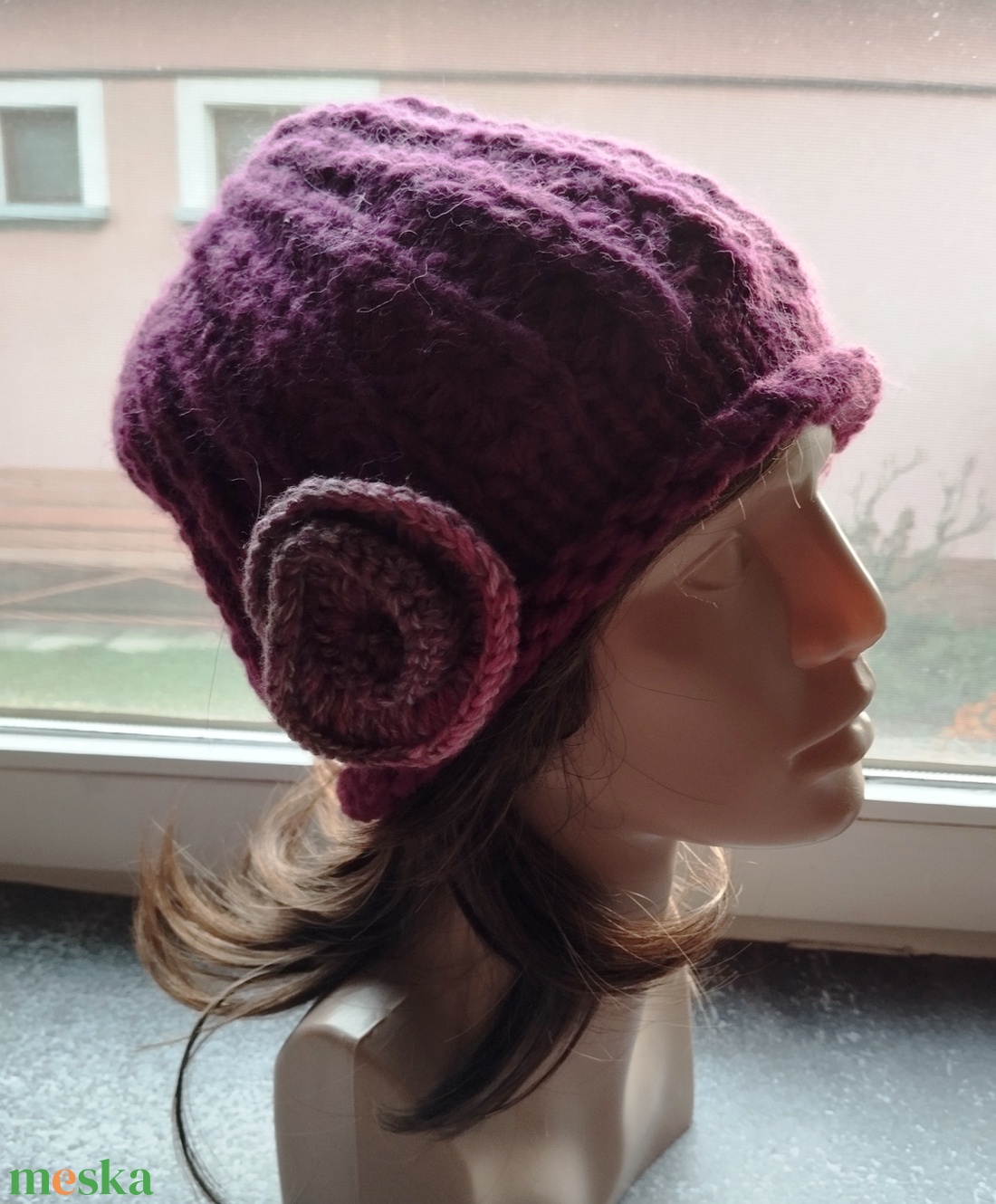 Bíbor vastag öko gyapjú női sapka kötött laza slouchy virággal - ruha & divat - sál, sapka, kendő - sapka - Meska.hu Bíbor vastag öko gyapjú női sapka kötött laza slouchy virággal - ruha & divat - sál, sapka, kendő - sapka - Meska.hu