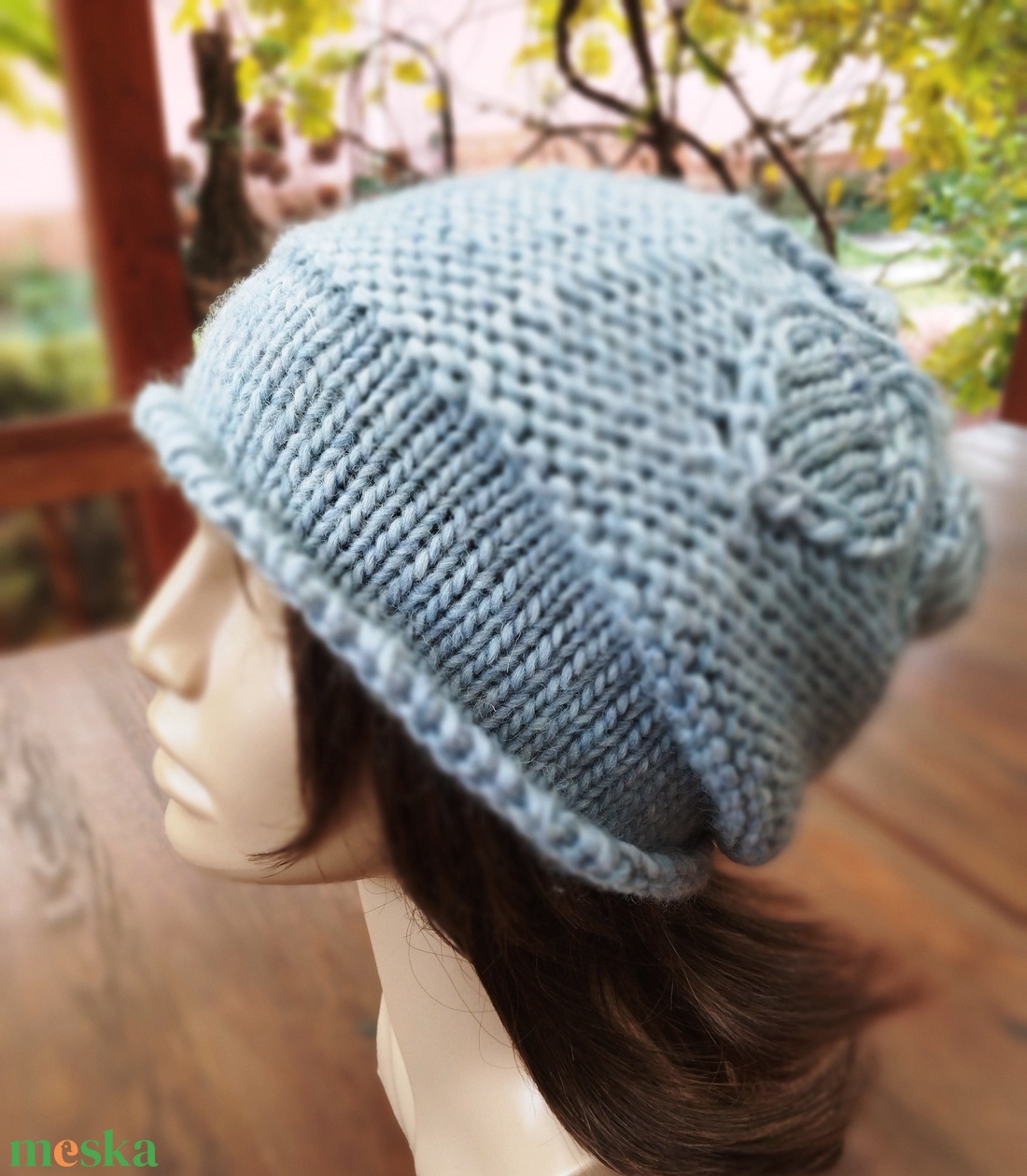 Halványkék leveles vastag öko gyapjú női sapka kötött laza slouchy - ruha & divat - sál, sapka, kendő - sapka - Meska.hu