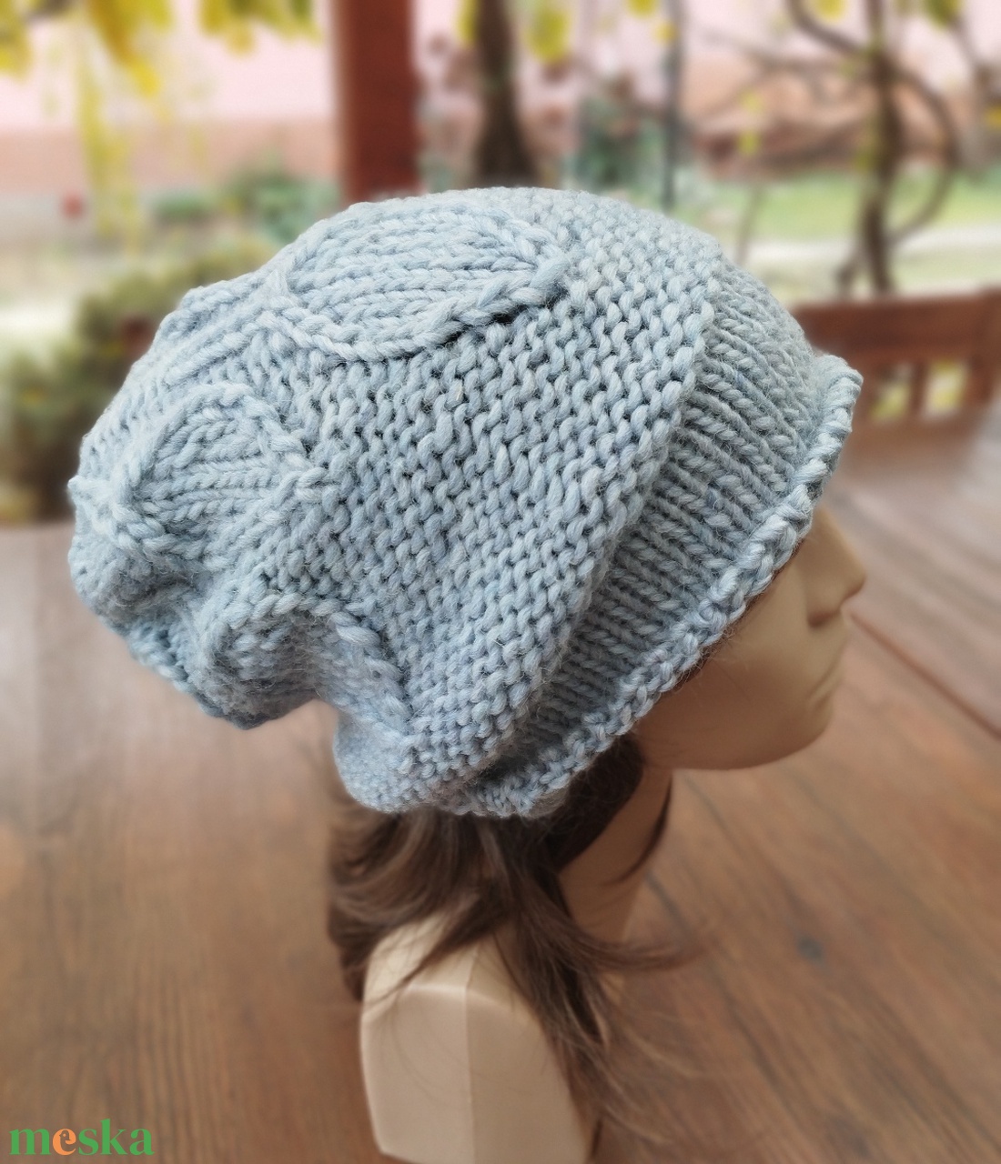 Halványkék leveles vastag öko gyapjú női sapka kötött laza slouchy - ruha & divat - sál, sapka, kendő - sapka - Meska.hu