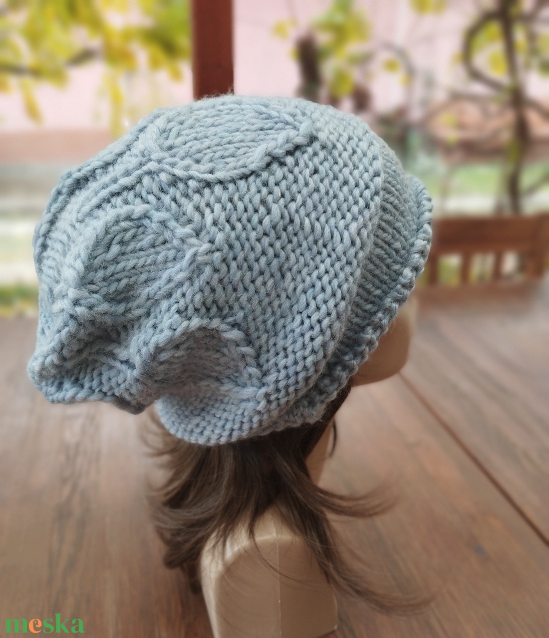 Halványkék leveles vastag öko gyapjú női sapka kötött laza slouchy - ruha & divat - sál, sapka, kendő - sapka - Meska.hu