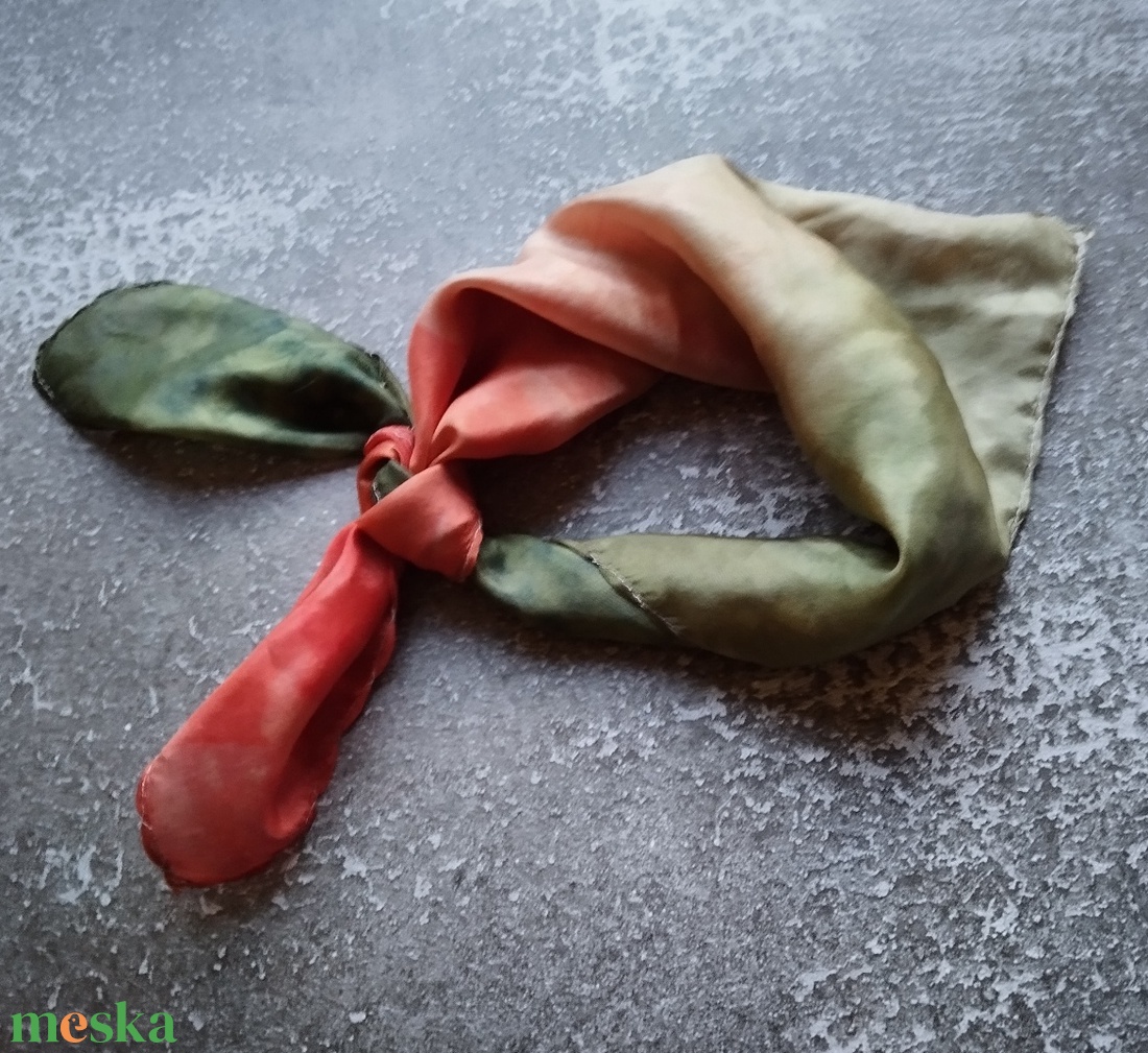 Keki narancs  hernyóselyem kendő  - ruha & divat - sál, sapka, kendő - kendő - Meska.hu