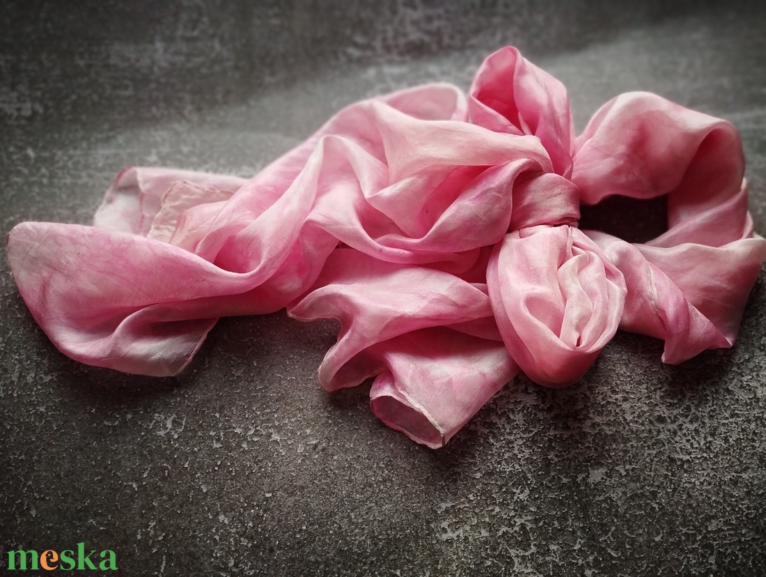 Pasztell rózsaszín hernyóselyem óriás sál stóla - ruha & divat - sál, sapka, kendő - sál - Meska.hu