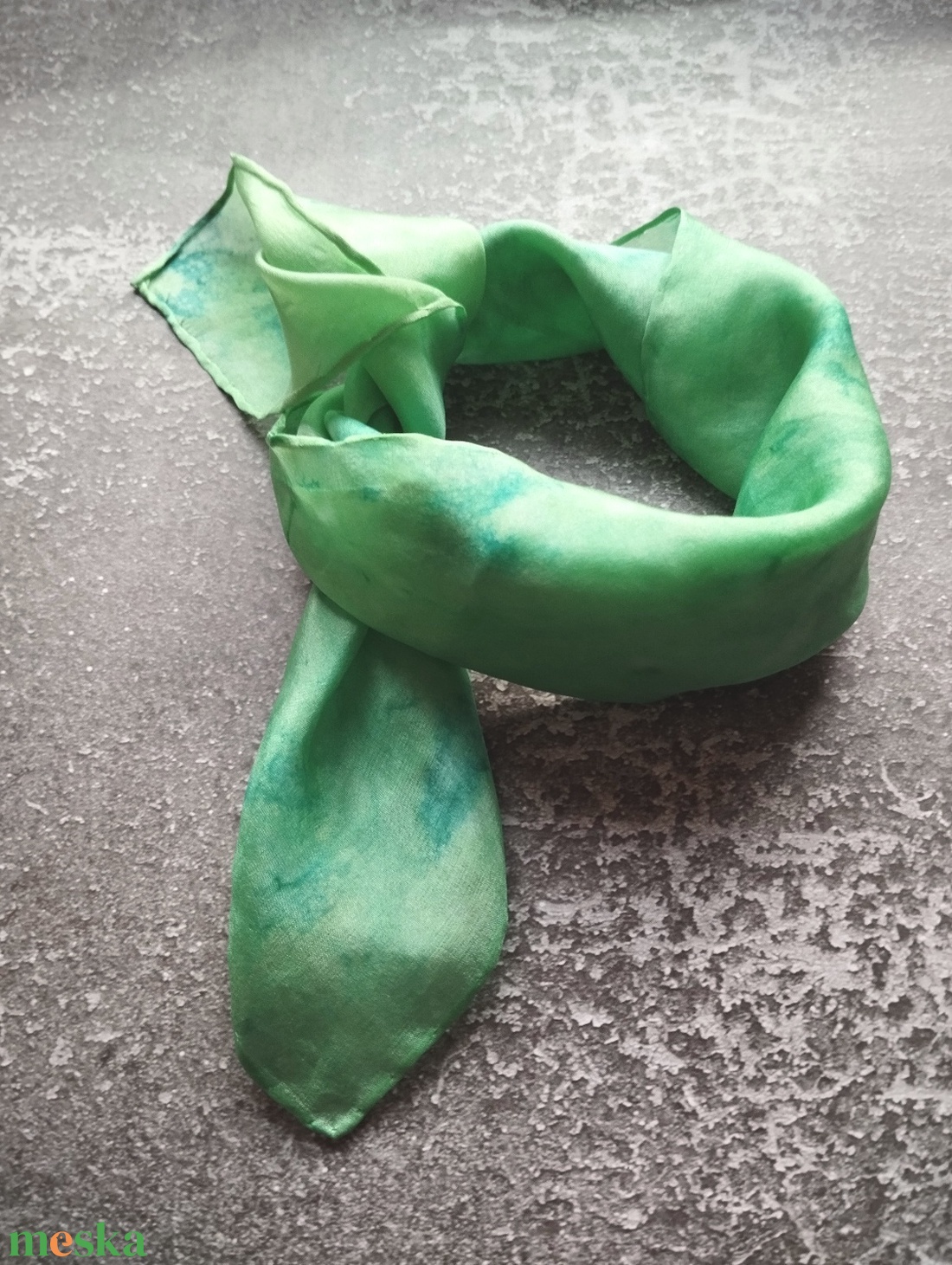 Pisztácia márványos hernyóselyem női mini kendő - ruha & divat - sál, sapka, kendő - sál - Meska.hu