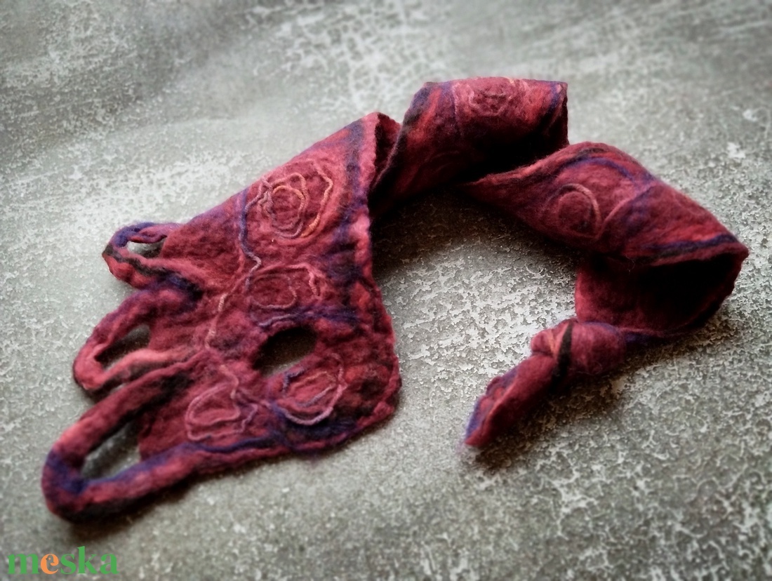 Nemezelt nyakmelegítő hosszú gyapjú sál loop rojtokkal bordó - ruha & divat - sál, sapka, kendő - sál - Meska.hu