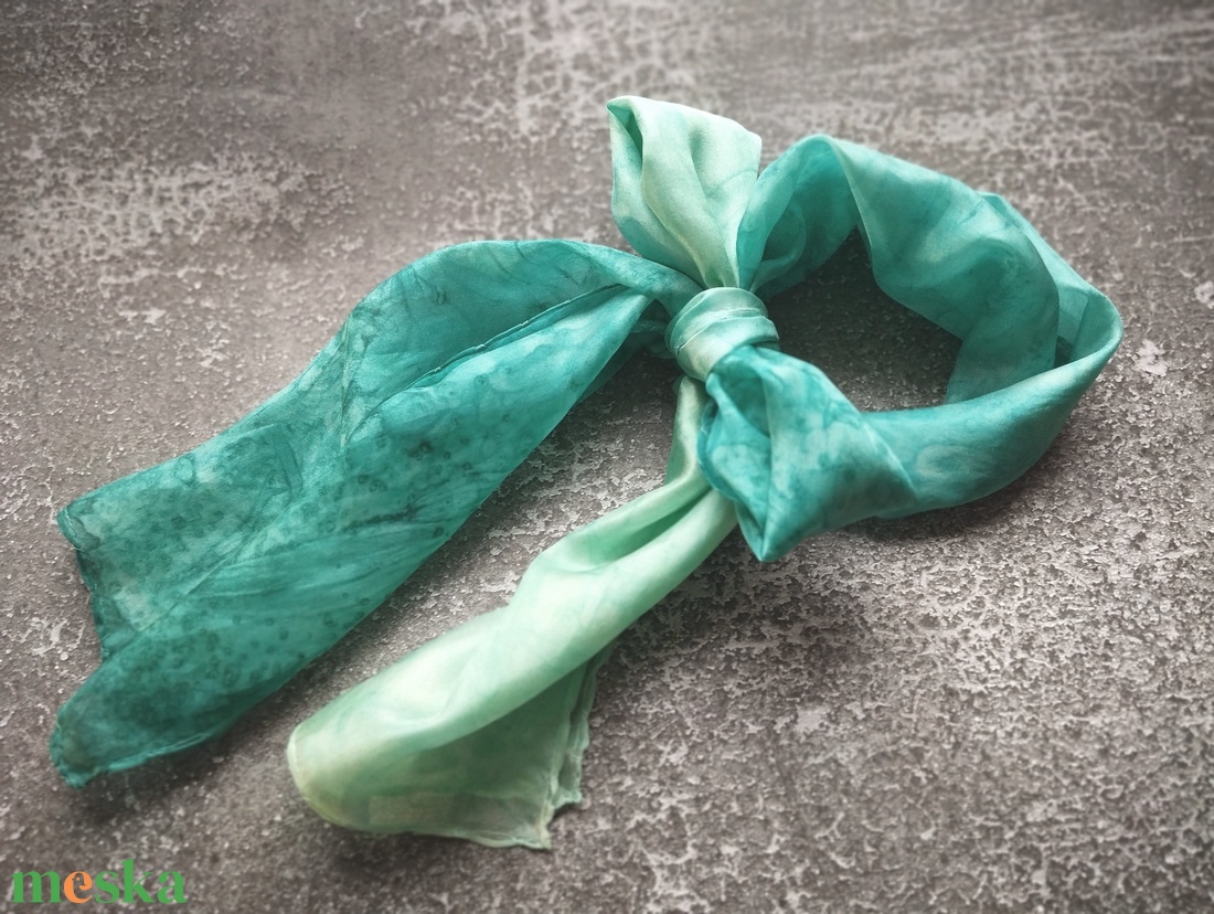 Türkiz zöld hernyóselyem sál - ruha & divat - sál, sapka, kendő - sál - Meska.hu