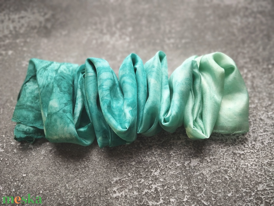 Türkiz zöld hernyóselyem sál - ruha & divat - sál, sapka, kendő - sál - Meska.hu