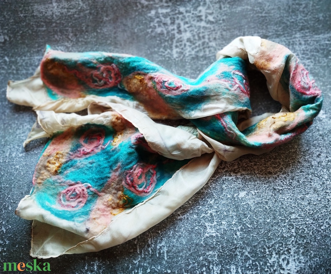 Hernyóselyem gyapjú nuno nemez sál Pille - ruha & divat - sál, sapka, kendő - sál - Meska.hu