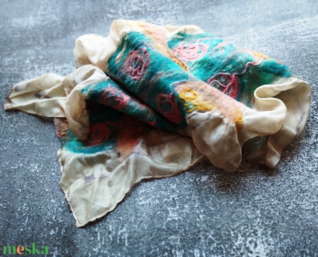 Hernyóselyem gyapjú nuno nemez sál Pille - ruha & divat - sál, sapka, kendő - sál - Meska.hu